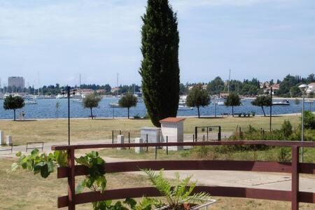 Murin Delfin Apartment Umag Ngoại thất bức ảnh